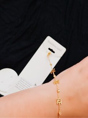 Gold Chain Bracelet with Decorative Links - Women Jewelry